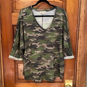 Misia Curvy Size 2x Camo Print Top